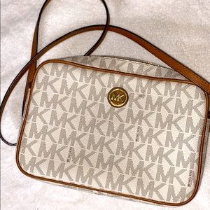 Michael Kors crossbody